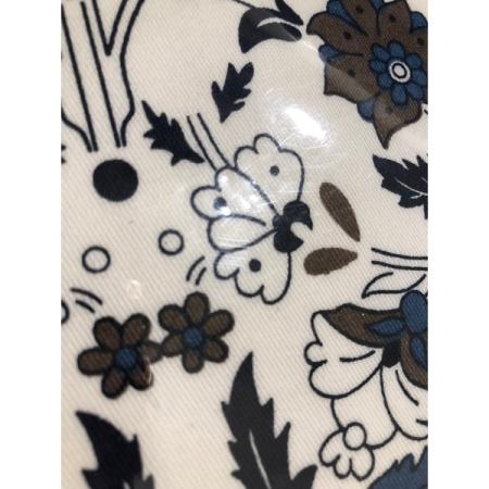 Customer image 52