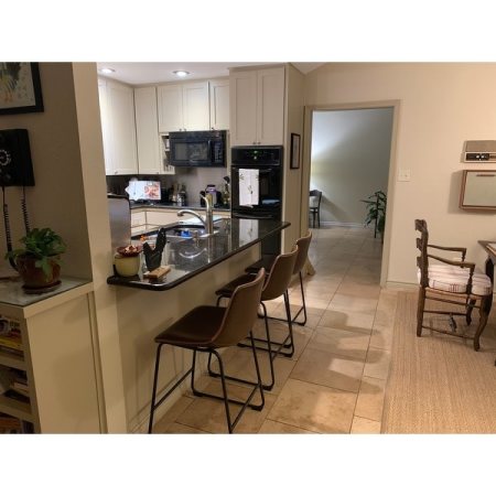 Customer image 128