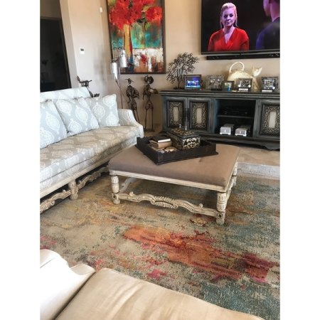 Customer image 550