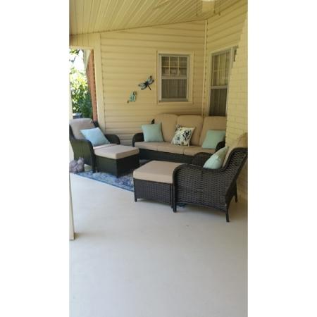 Customer image 176
