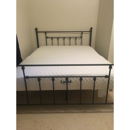 Customer image 208
