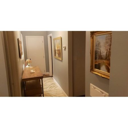Customer image 350
