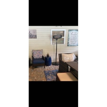 Customer image 40