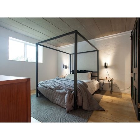 Customer image 124