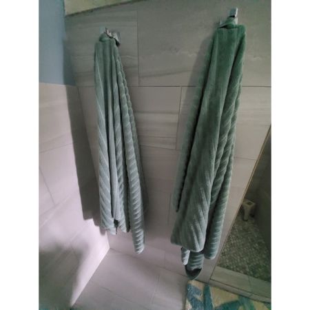 Customer image 48