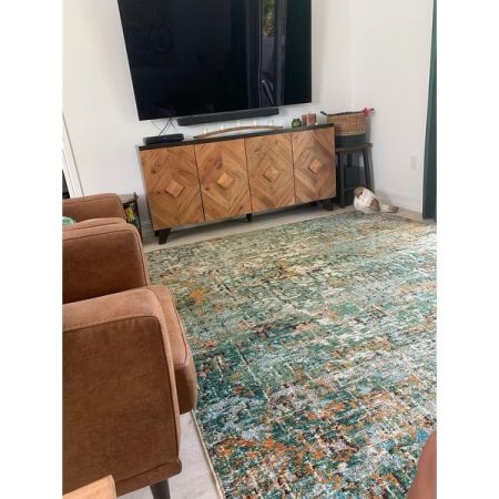 Customer image 106