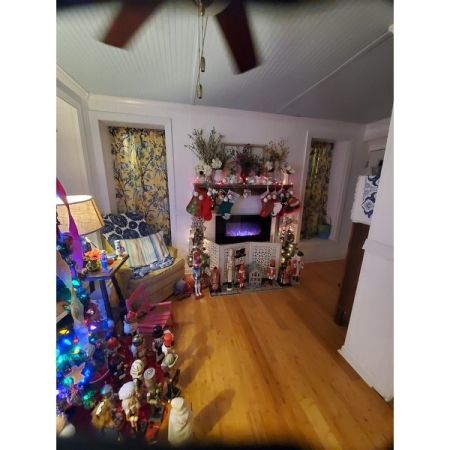 Customer image 35