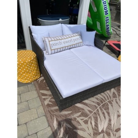 Customer image 138