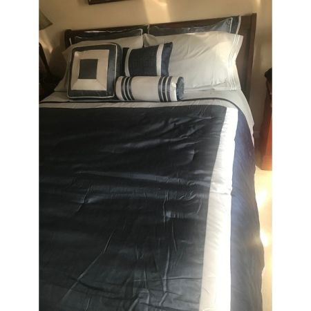 Customer image 52