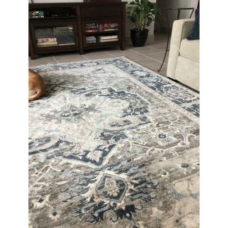 Customer image 306