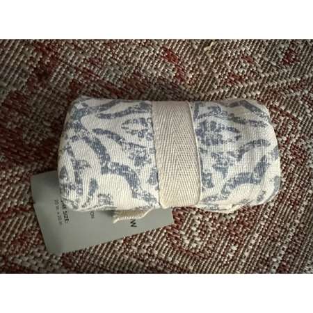 Customer image 72