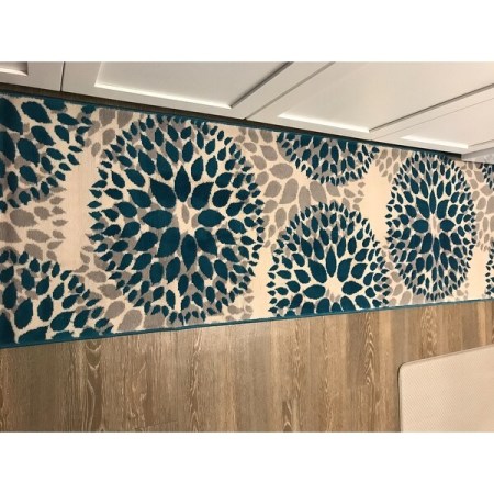 Customer image 176