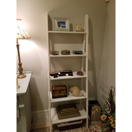 Customer image 100