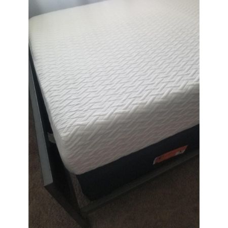 Customer image 428