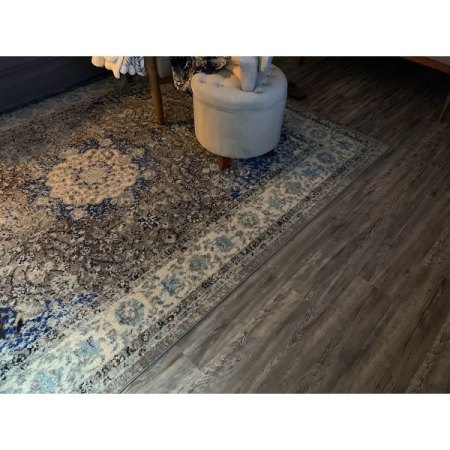 Customer image 534