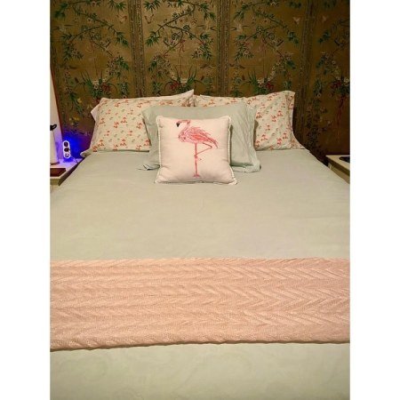 Customer image 275