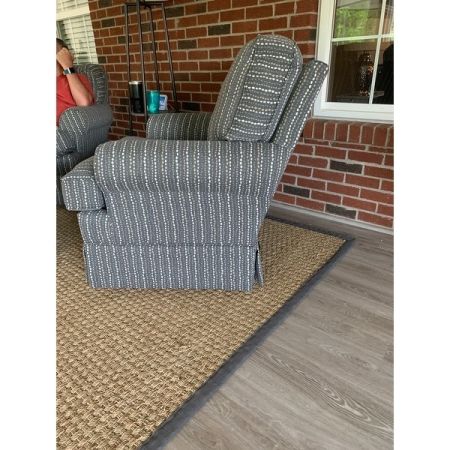 Customer image 521
