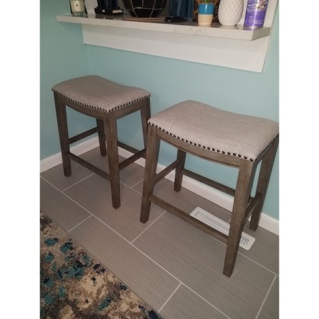 Customer image 126