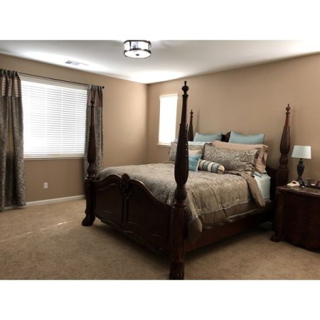 Customer image 125