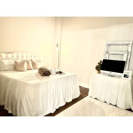 Customer image 103