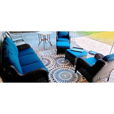 Customer image 100