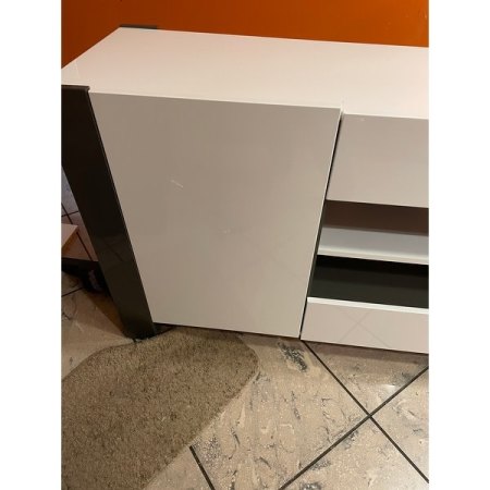 Customer image 40