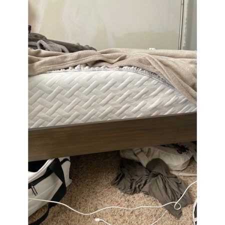 Customer image 211