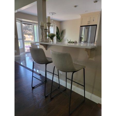 Customer image 24