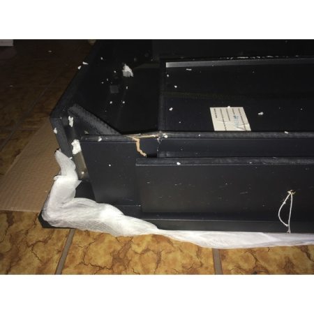 Customer image 82