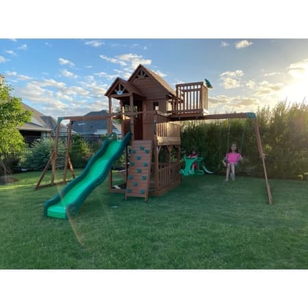 Customer image 152