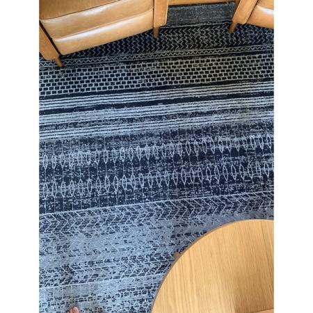 Customer image 162