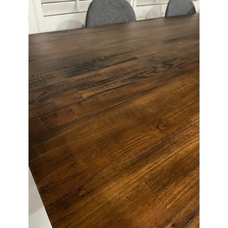 Customer image 106