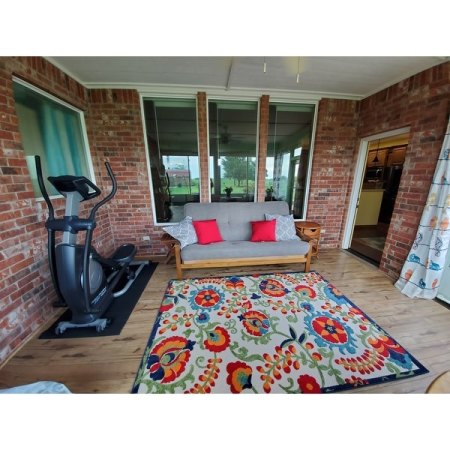 Customer image 352