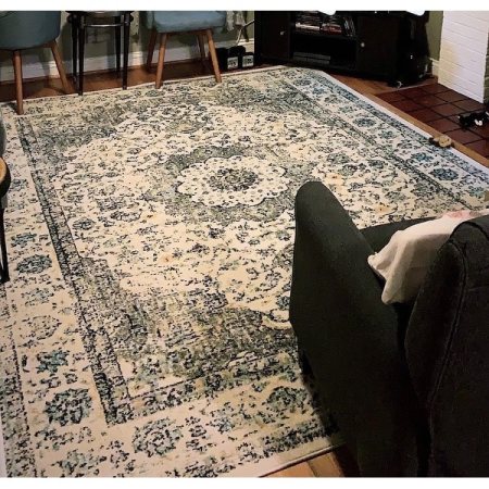 Customer image 409