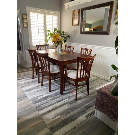 Customer image 102