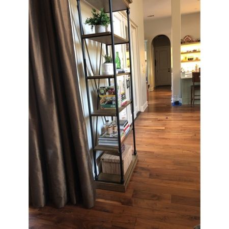 Customer image 103