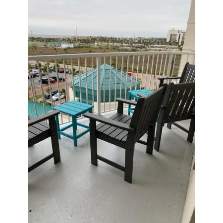 Customer image 80