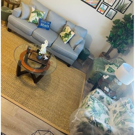 Customer image 118