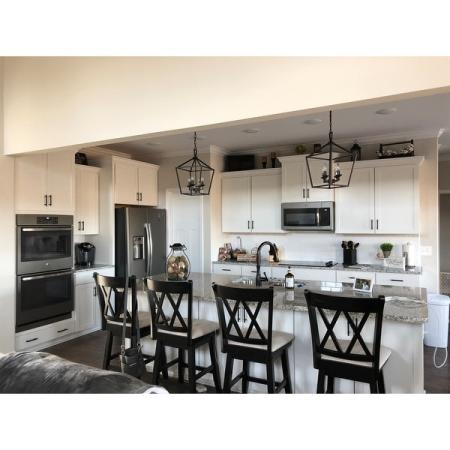 Customer image 208