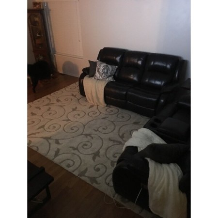 Customer image 542