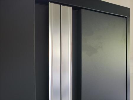 Customer image 108