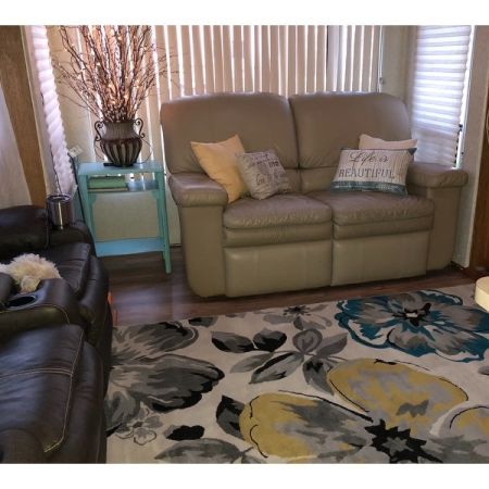 Customer image 176