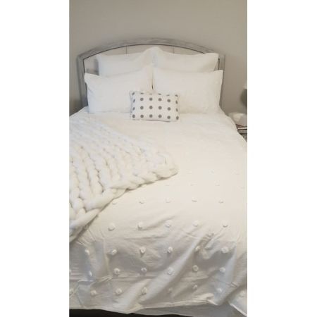 Customer image 82