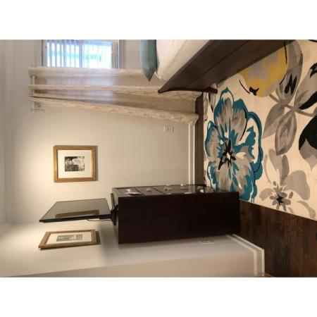 Customer image 150