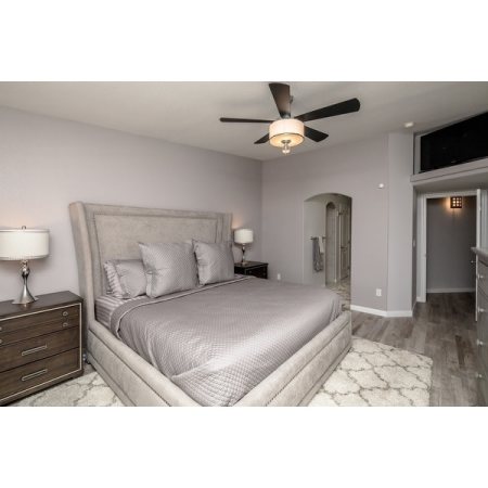 Customer image 307