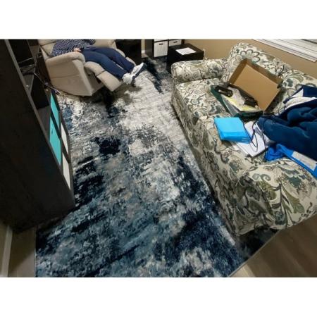 Customer image 72
