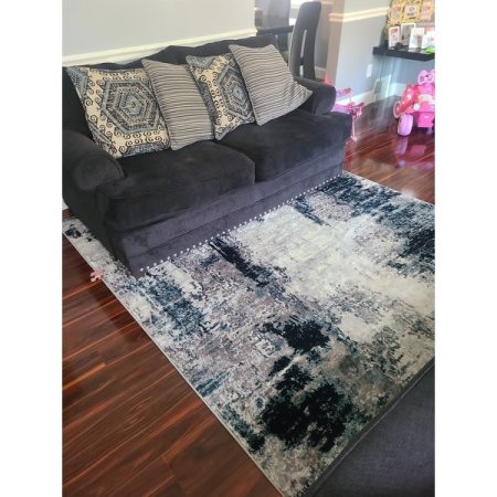 Customer image 438