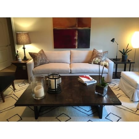Customer image 52