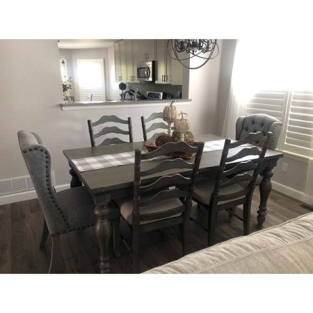 Customer image 126