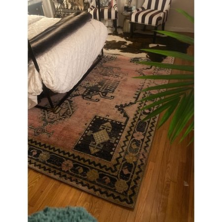 Customer image 100
